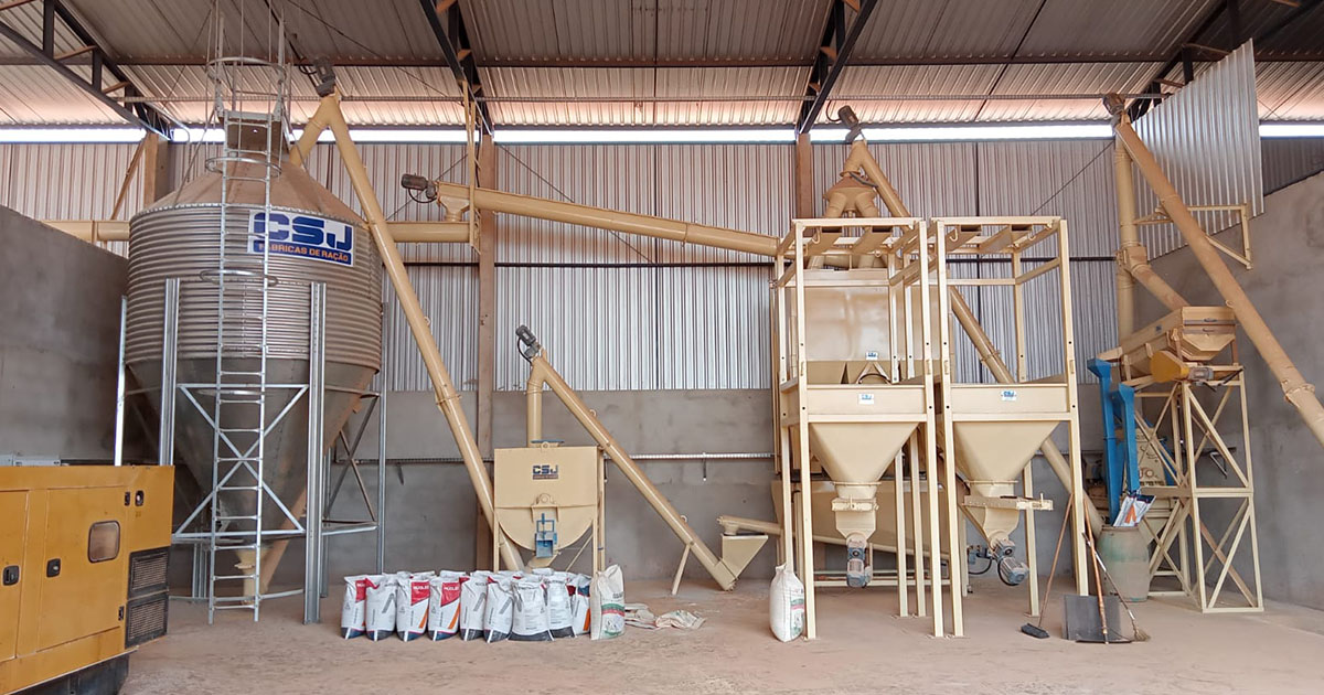 Fábrica de ração monitorada